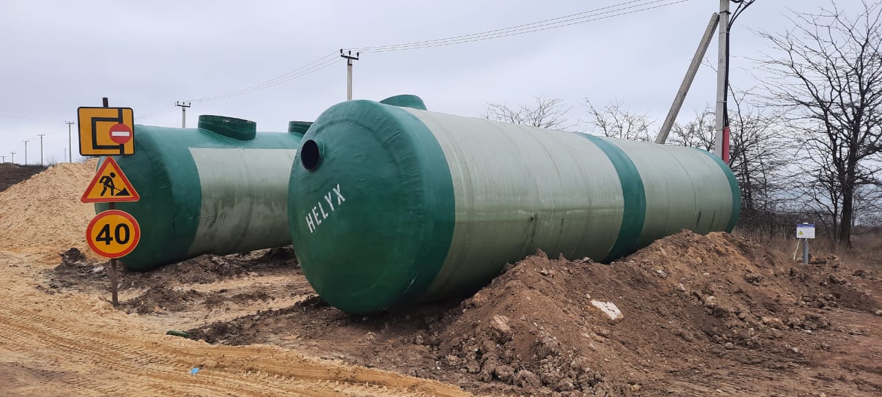 https://krasnodar.emkosti-kryma.ru/wp-content/uploads/sites/4/2021/06/ustanovka-livnevyh-ochistnyh-sooruzhenij-v-edinom-korpuse-kerch-8.jpeg