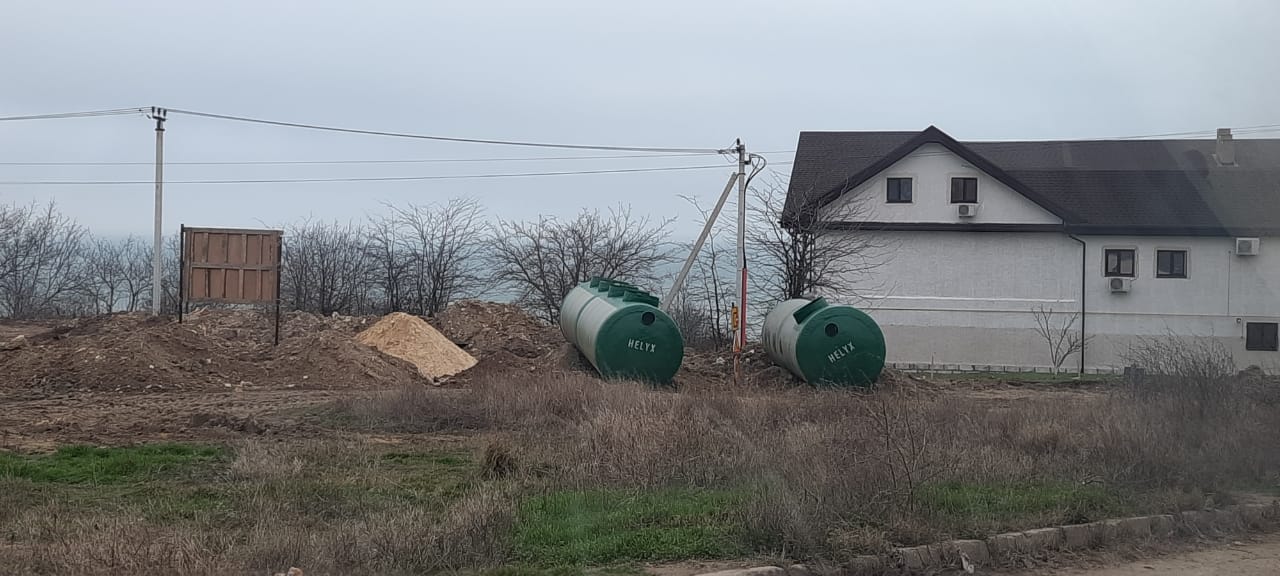 https://krasnodar.emkosti-kryma.ru/wp-content/uploads/sites/4/2021/06/ustanovka-livnevyh-ochistnyh-sooruzhenij-v-edinom-korpuse-kerch-9.jpeg